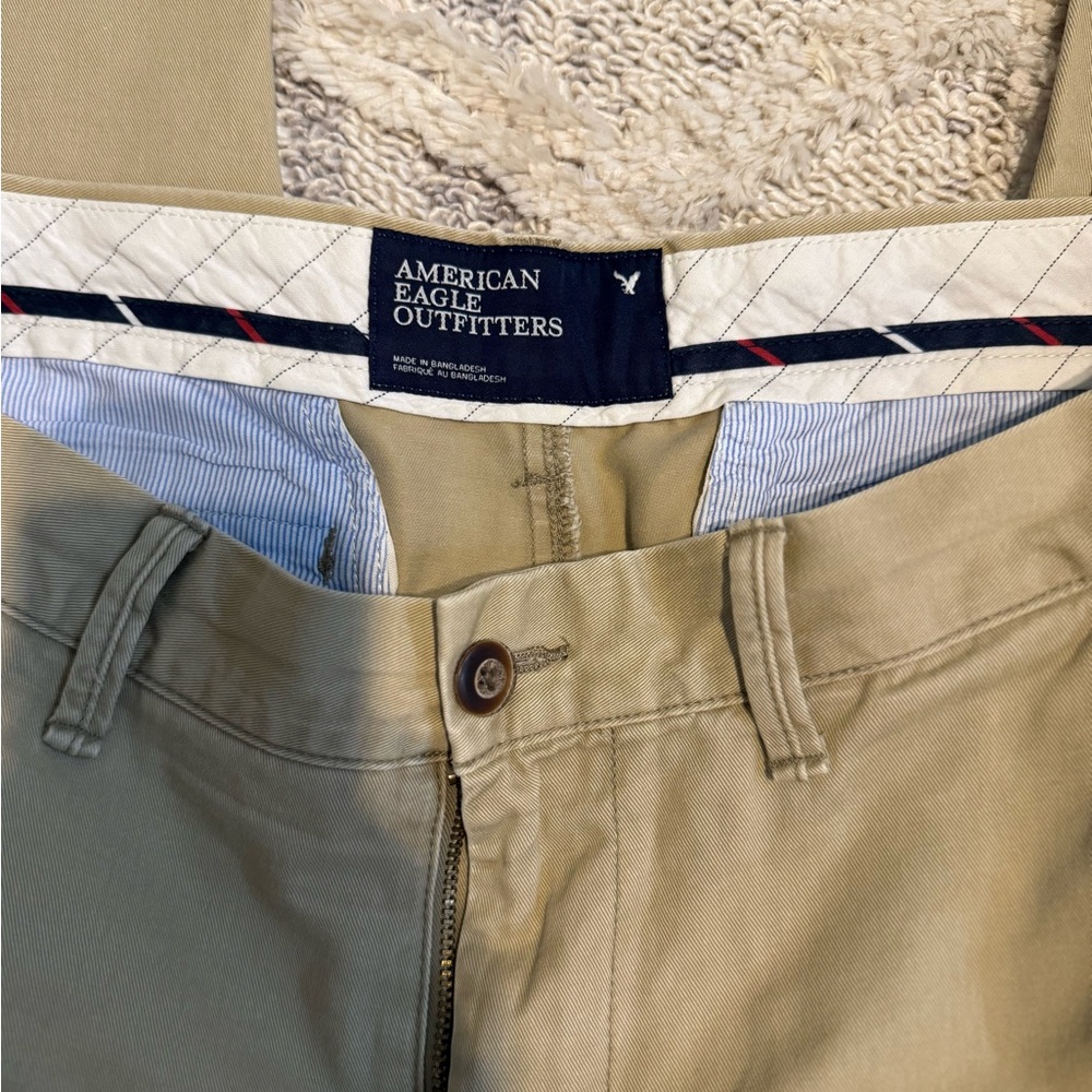 American Eagle Outfitters Men's Tan versitile